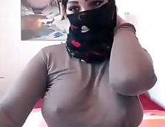 Muslim amateur showing scrupulous and tiny nipples